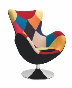 Nowoczesny i komfortowy fotel wypoczynkowy patchwork