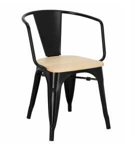 Czarne metalowe krzesło z drewnianym siedziskiem