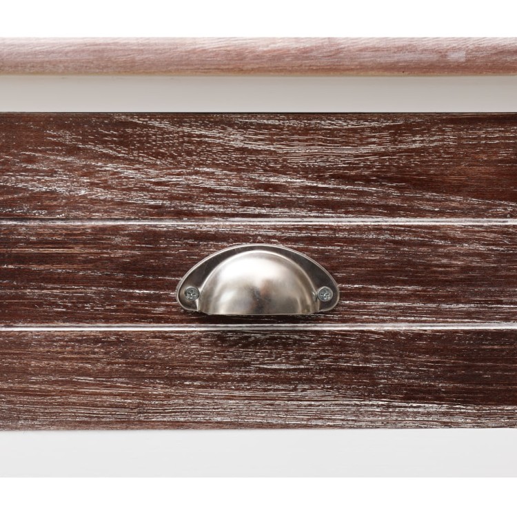 Piękne-uchwyty-w-szafce