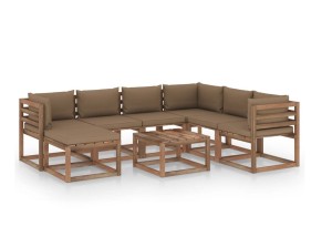 Narożnik ogrodowy z poduszkami i stolikiem kawowym