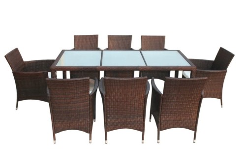 Komplet-ogrodowy-ze-stołem