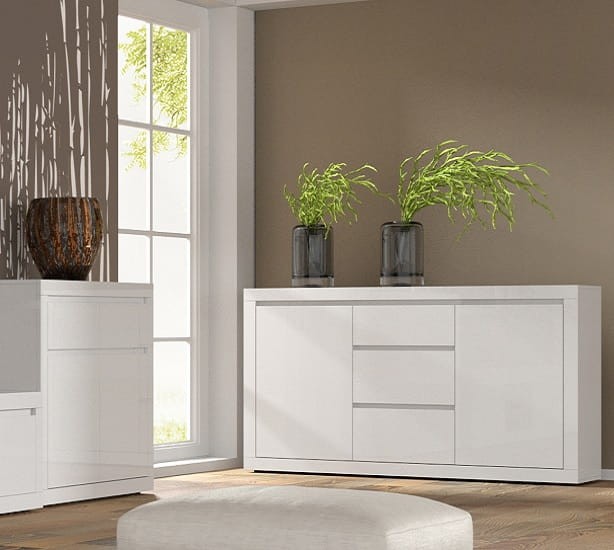 biała-szafka-w-połysku