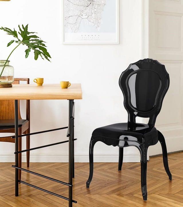 krzeslo-czarne-z-tworzywa