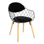 czarne-metalowe-krzesło-z-poduszką