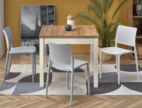 kwadratowy-stół-do-jadalni-90x90