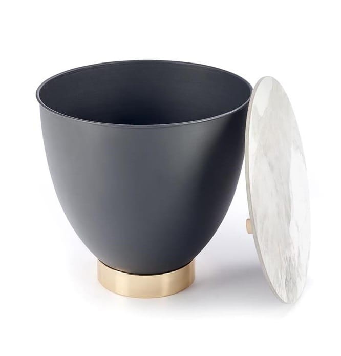 zdejmowany-blat-stolika-ze-schowkiem