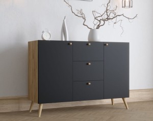 Elegancka komoda na drewnianych nóżkach 