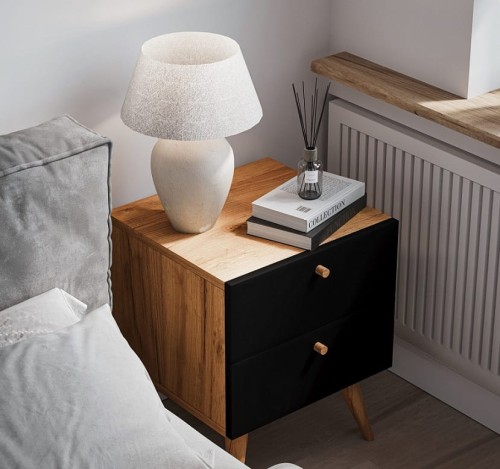 szafka-nocna-z-czarnymi-frontami