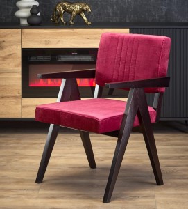 Bordowe krzesło drewniane z podłokietnikami