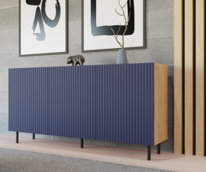 Duża komoda na ubrania z granatowymi frontami