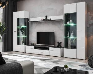 Białe meble do salonu z RTV i witrynami