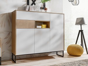 Wysoka komoda z półkami i szufladami