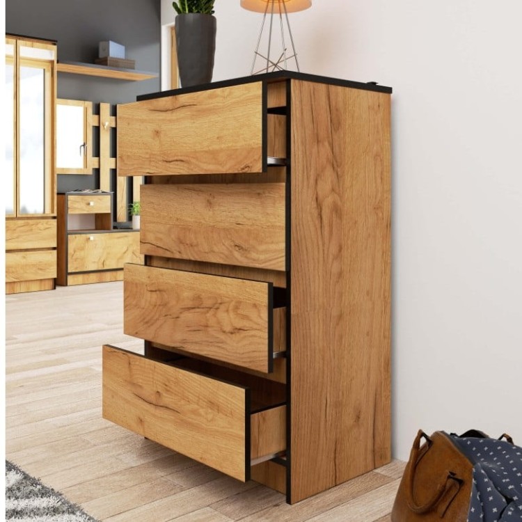 szuflady-w-komodzie-na-bielizne