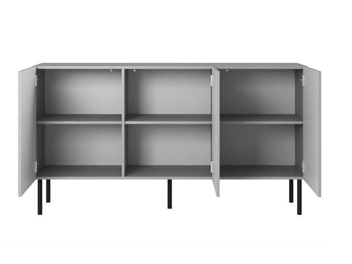 wnętrze-szafki-z-półkami