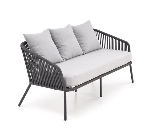 sofa-ogrodowa-z-poduszkami