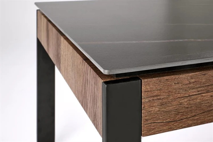 blat-stolika-ze-spieku