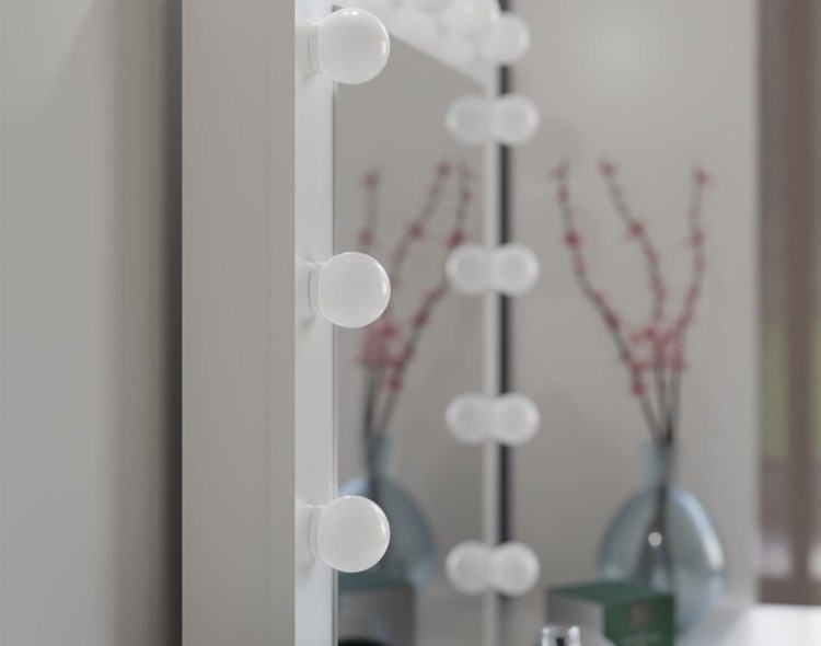 oświetlenie-led-w-toaletce