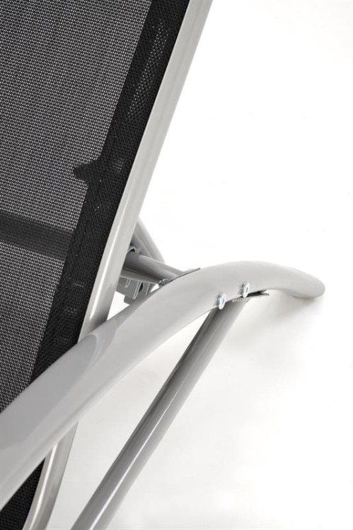 metalowy-stelaż-w-leżaku