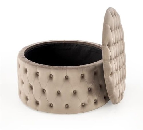 duży-schowek-pod-wiekiem