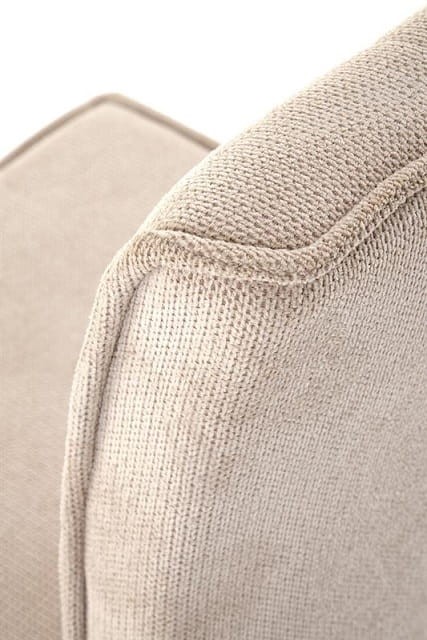 mięsista-tkanina-w-krześle