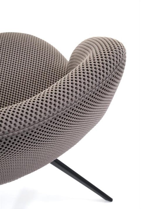 membranowa-tkanina-w-krześle