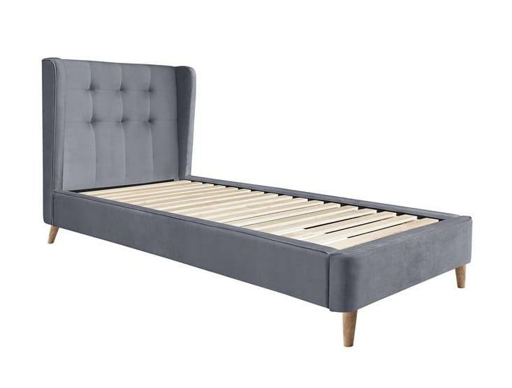 szare-łóżko-na-nóżkach