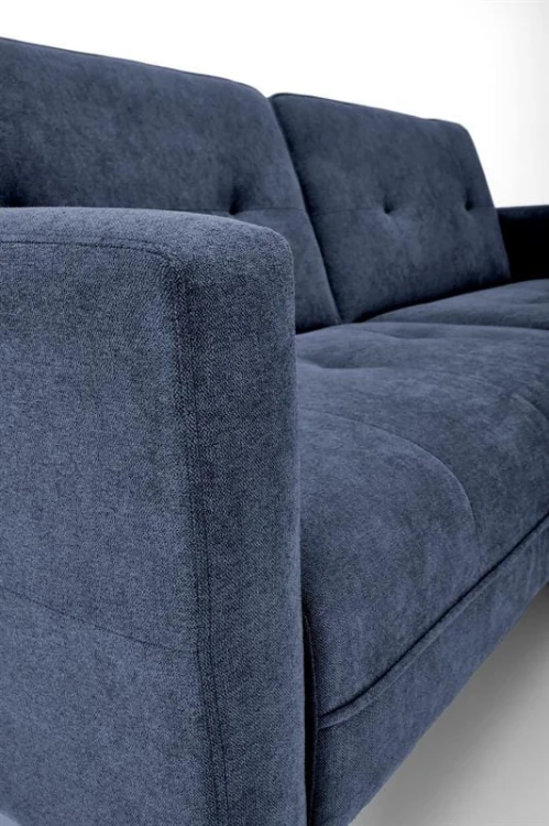 wygodne-podłokietniki-w-sofie