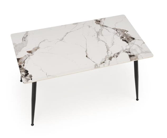 blat-stołu-imitujący-biały-marmur