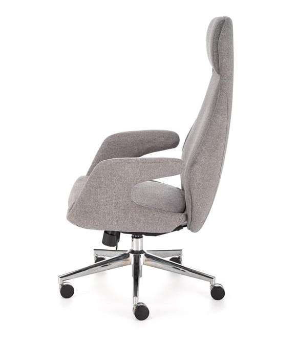 designerskie-podłokietniki-w-fotelu