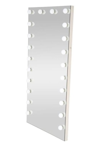 prostokątne-lustro-z-oświetleniem