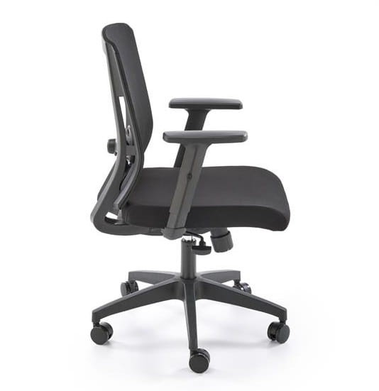 widok-z-boku-na-obrotowe-krzesło