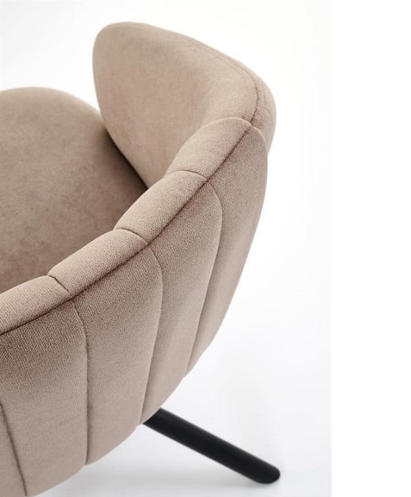 przyjemna-w-dotyku-tkanina