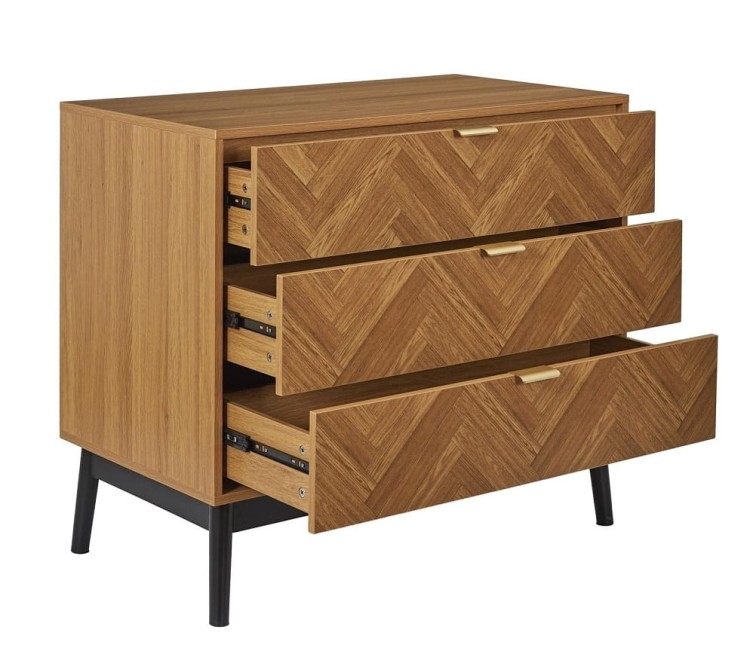 pojemne-szuflady-w-komodzie-vintage