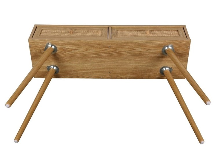 przykręcane-drewniane-nogi-w-konsoli