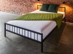 Dwuosobowe łóżko metalowe 140x200cm