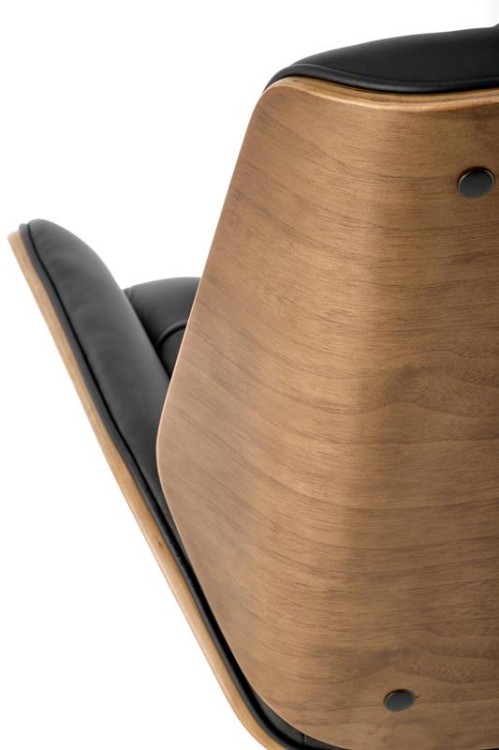 elegancka-sklejka-w-kolorze-orzech