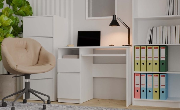 biurko-w-przestrzeni-biurowej