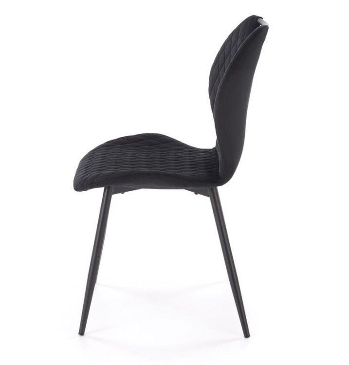 widok-z-boku-na-krzesło