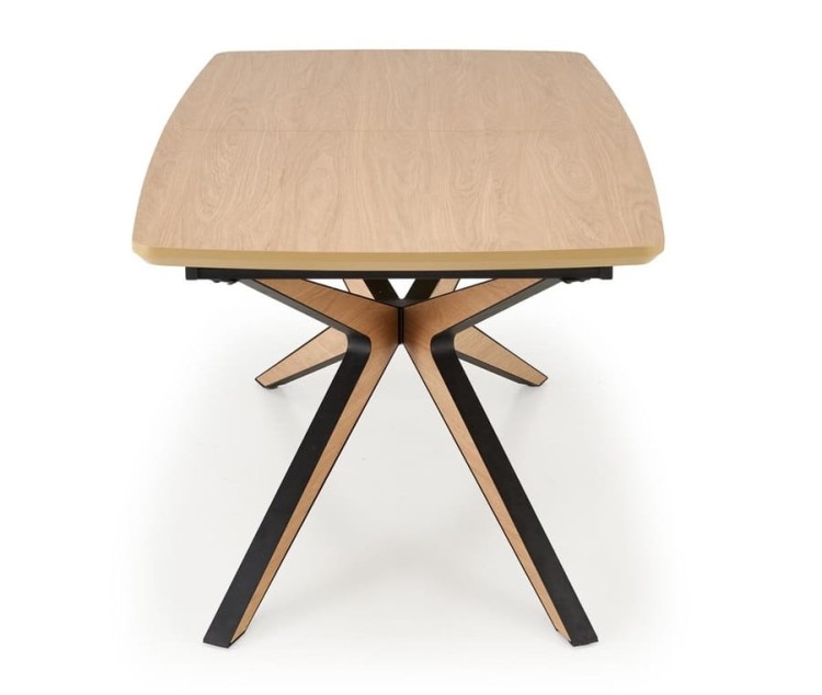 widok-z-boku-na-stół-kuchenny