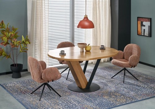 rozłożony-stół-w-stylu-loft