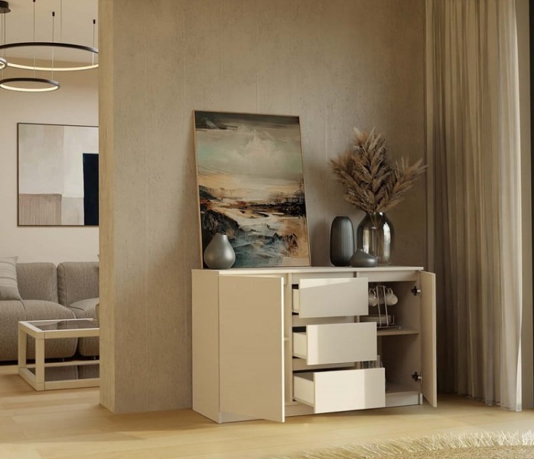 wnętrze-komody-z-szufladami-i-półkami