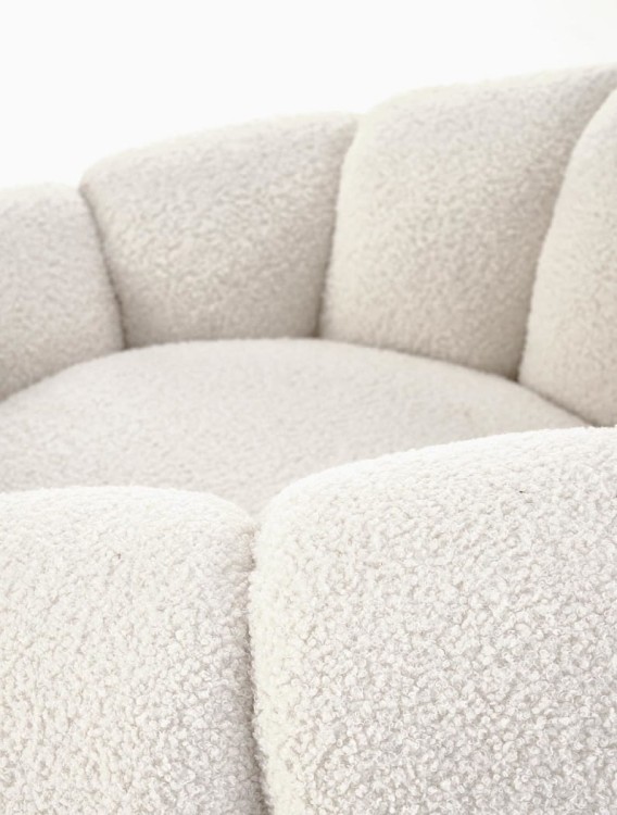 miękka-tkanina-w-fotelu