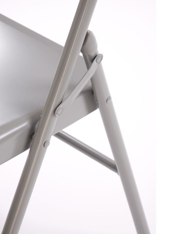 metalowe-krzeslo-składane-popiel