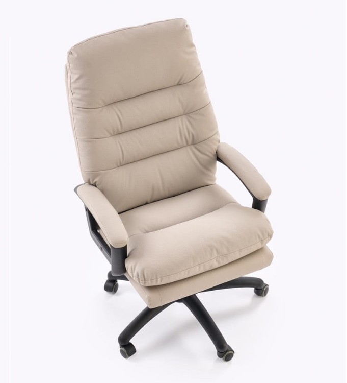 wygodne-siedzisko-w-fotelu