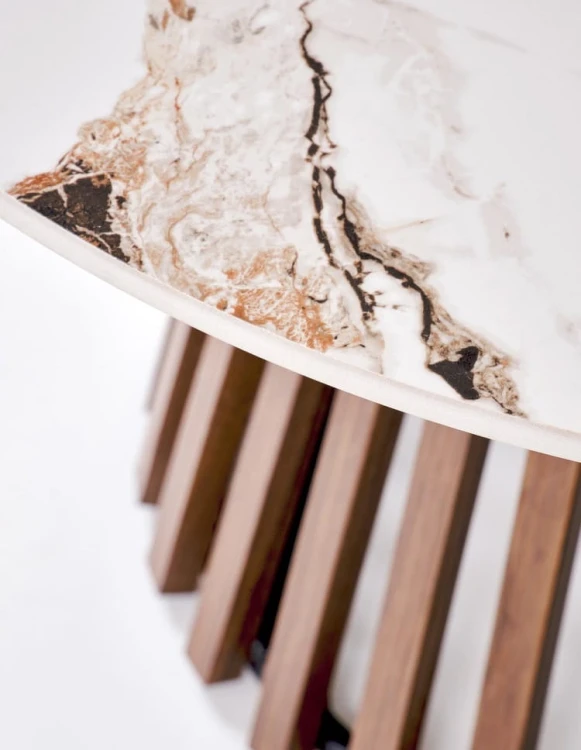 blat-imitujący-marmur-w-kolorze-beżowym