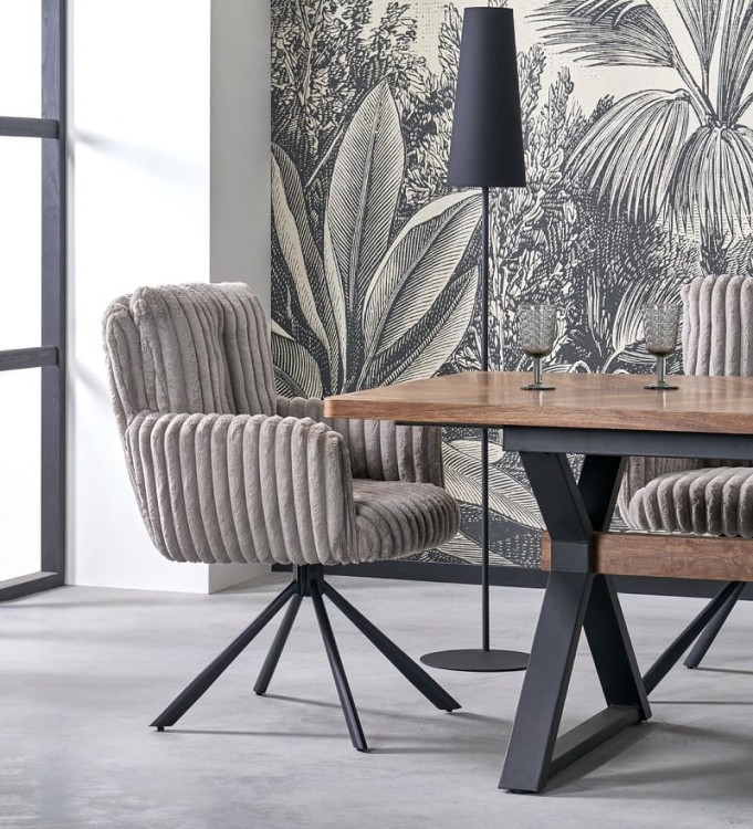 krzesło-w-aranżacji-jadalni