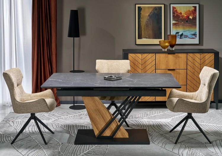 krzesła-w-aranżacji-ze-stołem