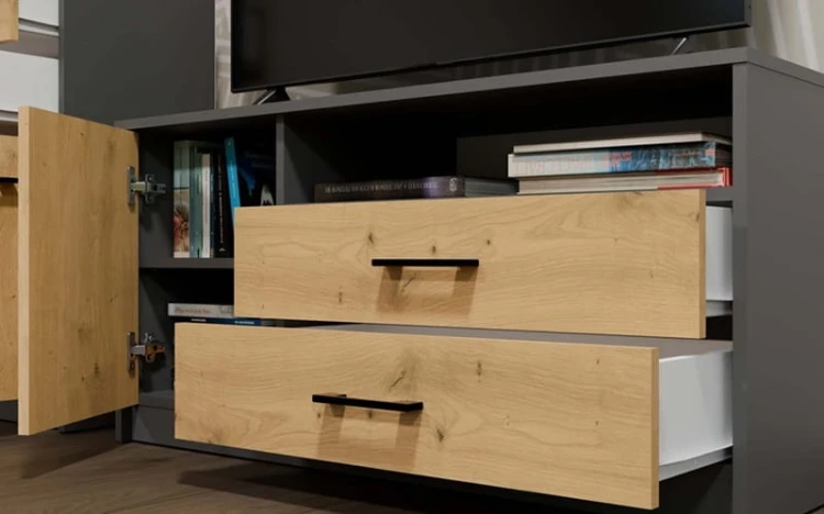 praktyczne-szuflady-w-stoliku-rtv