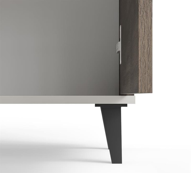 eleganckie-nóżki-w-komodzie