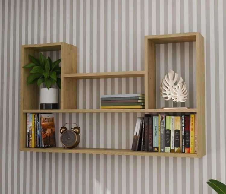 półka-ścienna-na-książki-i-dekoracje